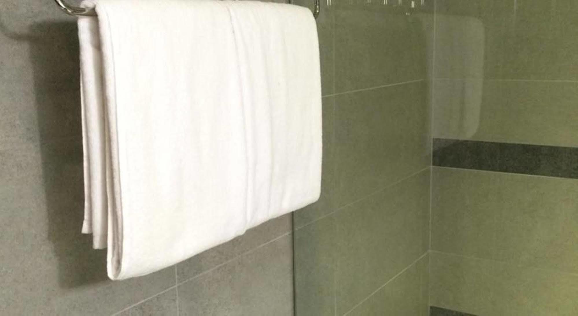 הו צ'י מין סיטי Phoenix Hotel Saigon מראה חיצוני תמונה